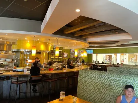 California Pizza Kitchen at Bethesda