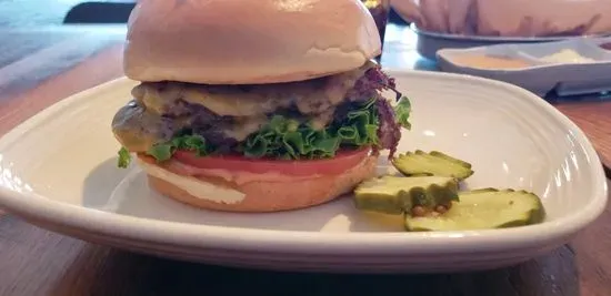 Truland Burgers & Greens | Tucson