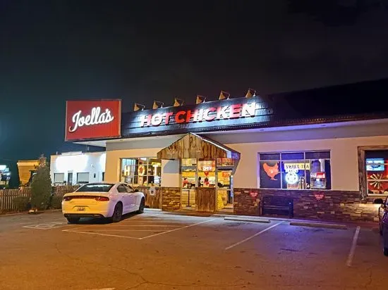 Joella's Hot Chicken - St Matthews