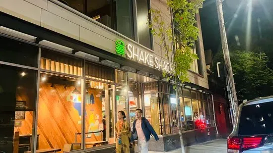 Shake Shack Thayer Street