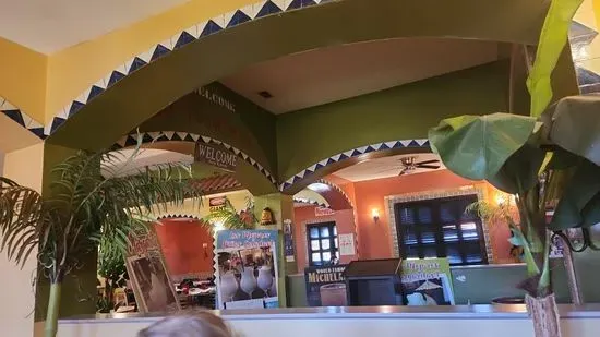 2 Fronteras Mexican Restaurant