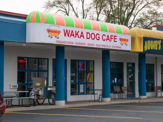 Waka Dog Cafe