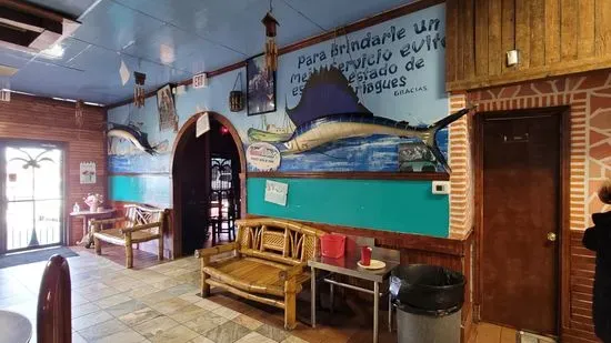 Mariscos Golfo Restaurant