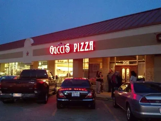 Gucci's Pizza