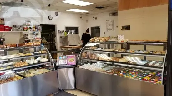 Daniel's Bakery