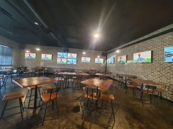 The Draft Sports Bar And Grill