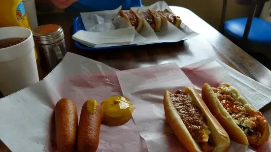 Gus's Hot Dogs