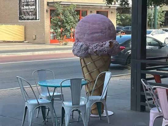 Petersen's Ice Cream and Cafe