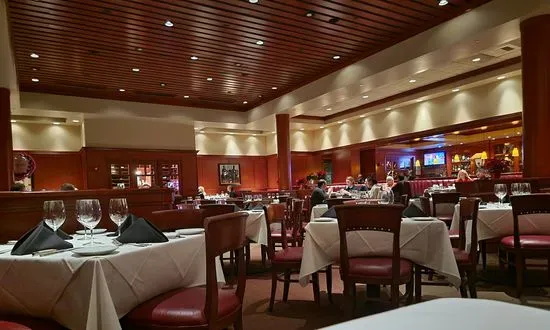 Fleming’s Prime Steakhouse & Wine Bar