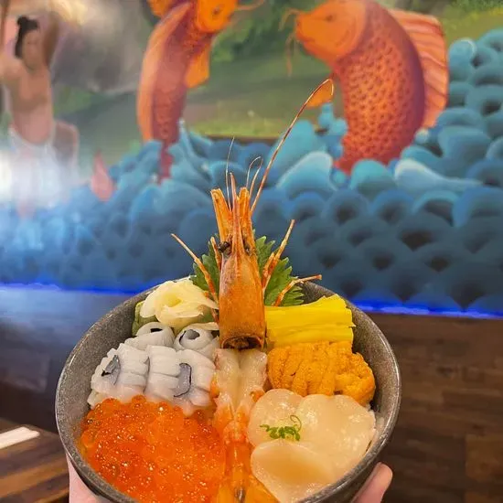 MAGURO Sushi Thai Ramen