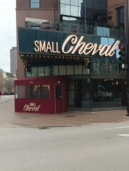 Small Cheval - Wrigleyville