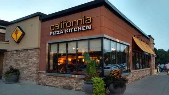 California Pizza Kitchen at Washingtonian Center
