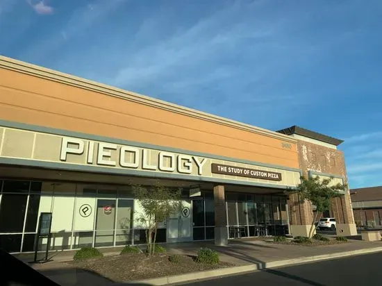 Pieology Pizzeria Chandler Gateway, Chandler, AZ