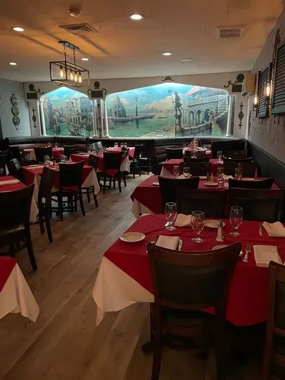 Maria's Trattoria