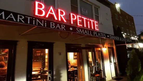 Bar Petite