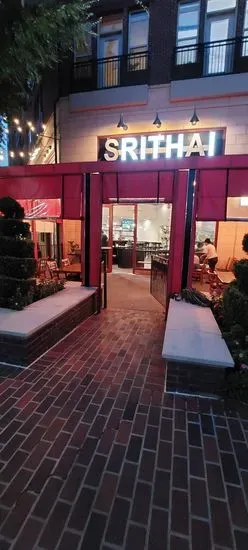 Srithai: Thai Kitchen & Sushi Bar (Emory)