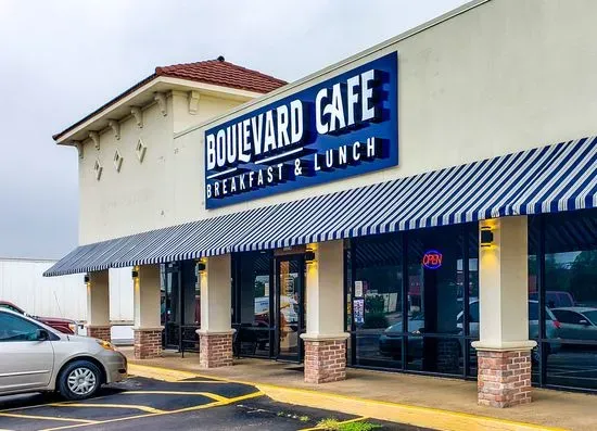 Boulevard Cafe