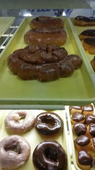 Mary Lee Donuts