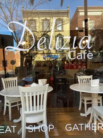 Delizia Café