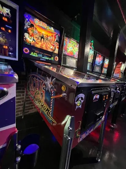 Stella's Pinball Arcade & Lounge