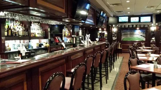 Romano's Bar & Grill