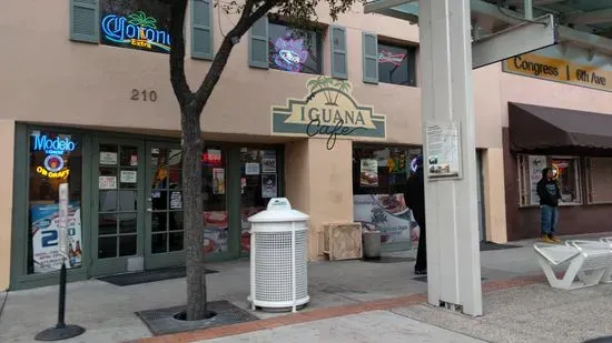 Iguana Cafe & Bar