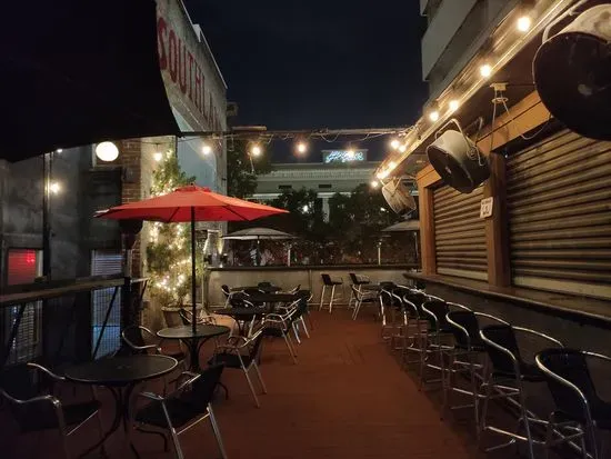Houston Street Bar & Patio