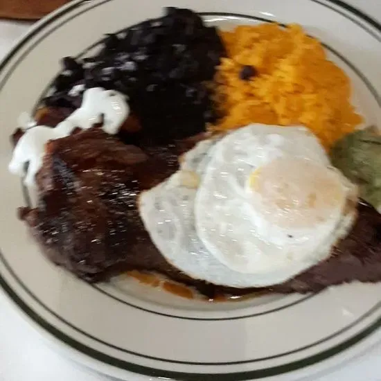 5 De Mayo Mexican Restaurant