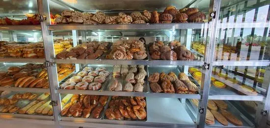 Tomas Bakery & Takeria