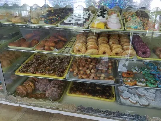 Delicious Donuts & Bakery