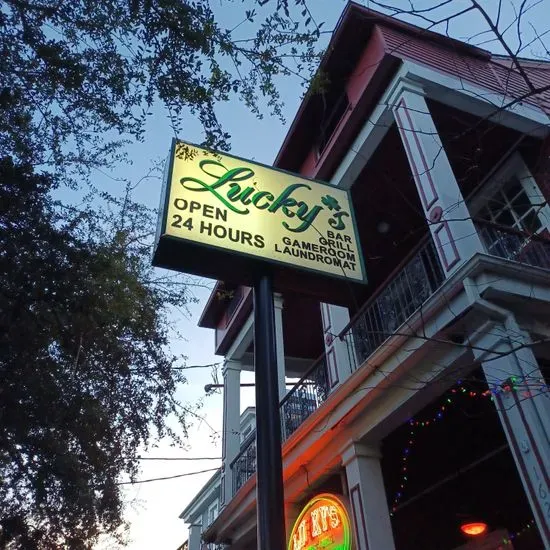 Lucky's Bar