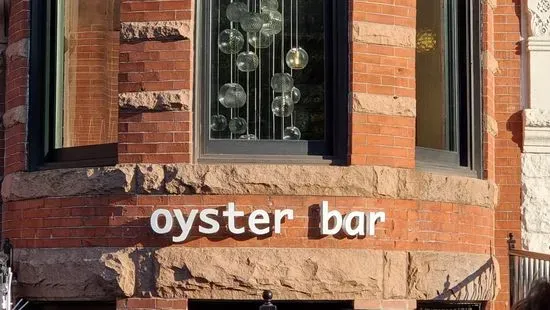 LITTLE WHALE OYSTER BAR