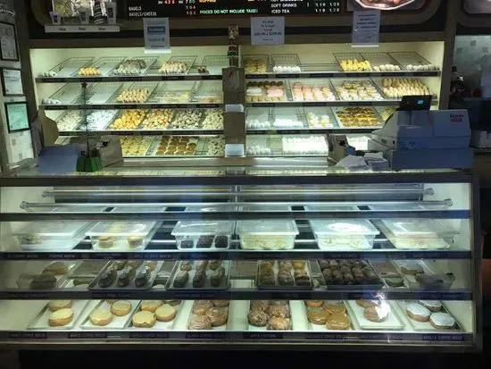 Deluxe Donuts