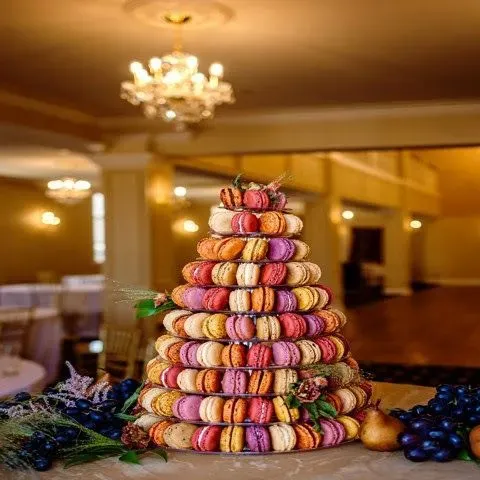 Le Macaron French Pastries