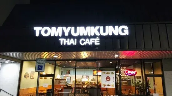 Tomyumkung Thai Cafe