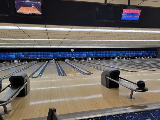 Strikers Lanes