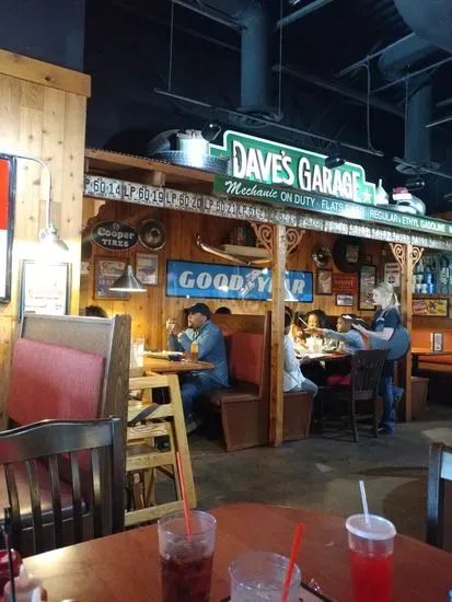 Famous Dave's Bar-B-Que