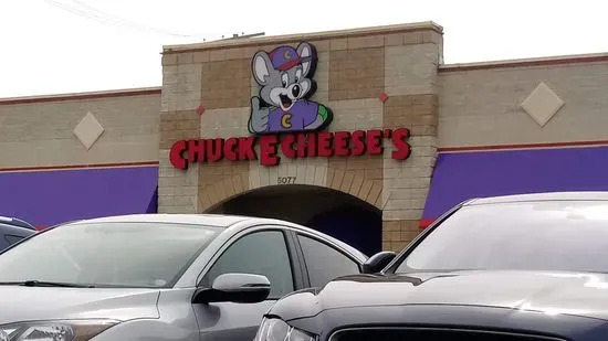 Chuck E. Cheese