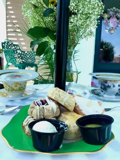 The Pink House Tea Room & Bnb