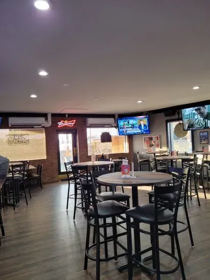 Crossroads Sports Bar