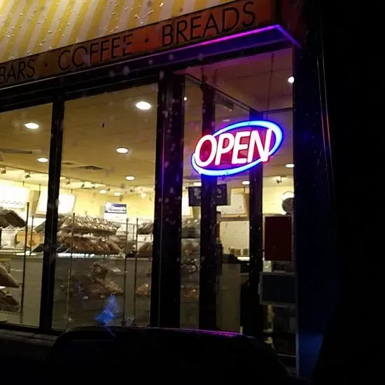 Denny's 5th Avenue Bakery