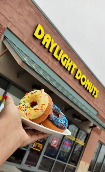 Daylight Donuts Overland Park