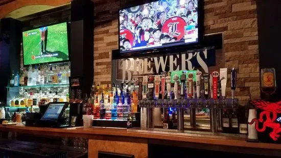 Brewer's Sports Bar & Grill