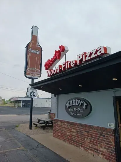 Woody's Wood-Fire Pizza Bar & Oven