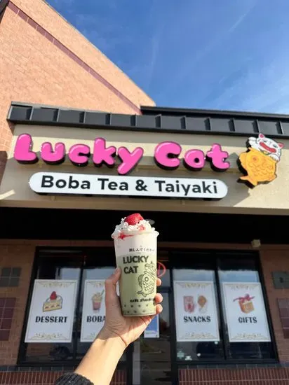 Lucky cat boba tea and tayaki