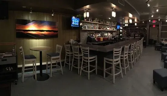 Mix Lounge & Food Bar