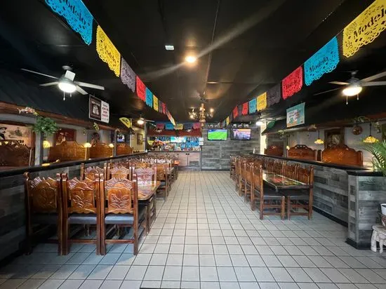 Vaquero's Mexican Grill