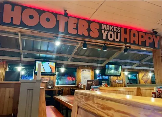 Hooters