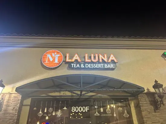 La Luna Tea and Dessert Bar