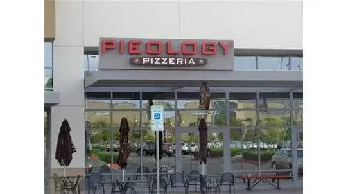 Pieology Pizzeria Las Vegas, Downtown Summerlin Mall